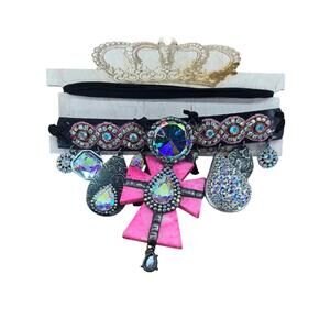 NEW ART BY AMY LABBE women's cross choker necklace belt in pink & black